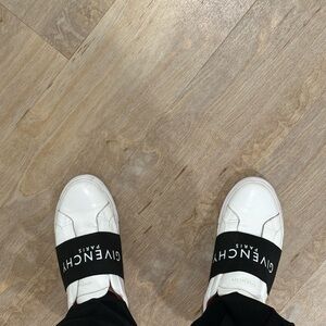 Givenchy White Sneakers with Black Logo Straps